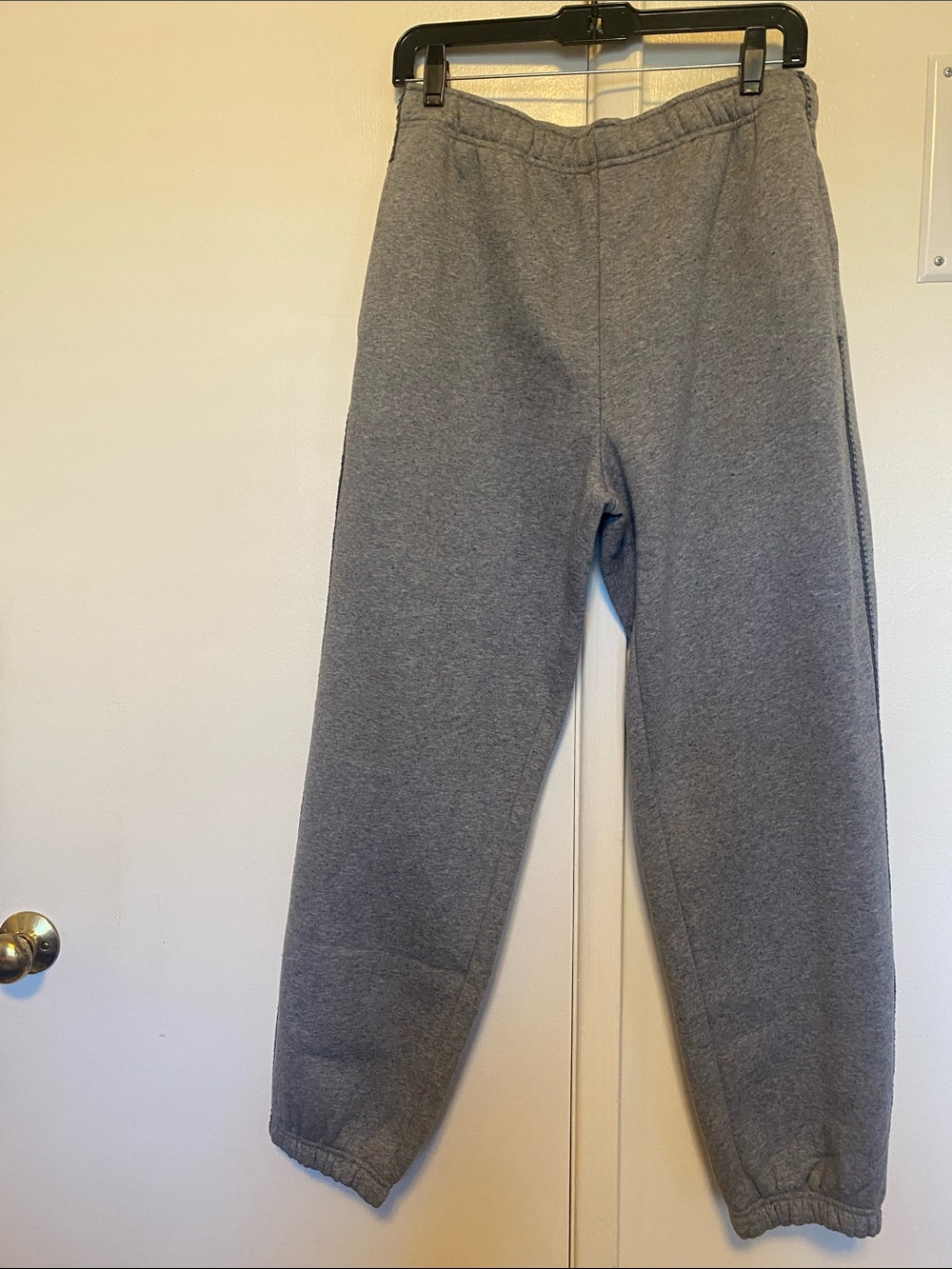 UGG Classic Sweatpants  Medium Heather Gray. M NWT $98